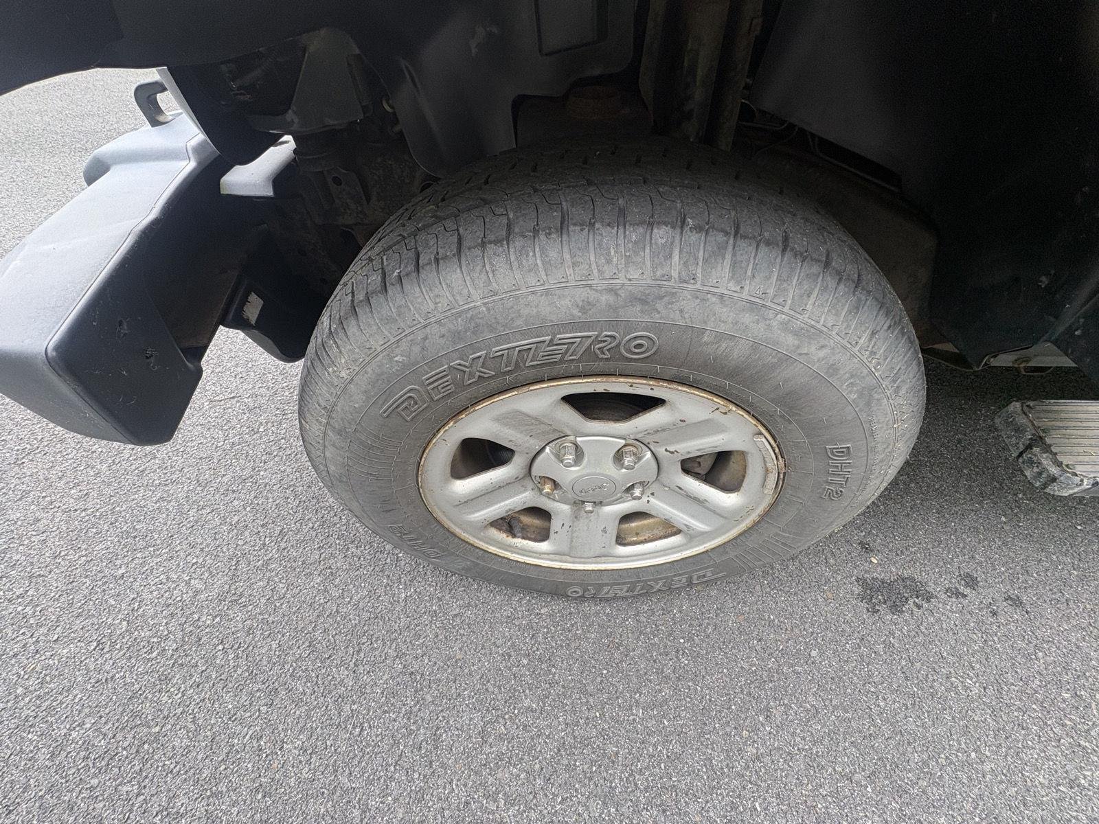 Used 2014 Anvil Clearcoat Jeep Sport image 4