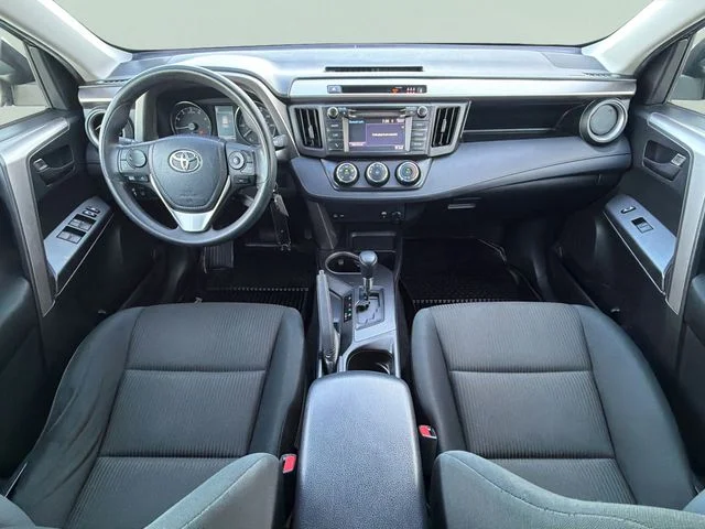 Used 2018 Gray Toyota LE image 28