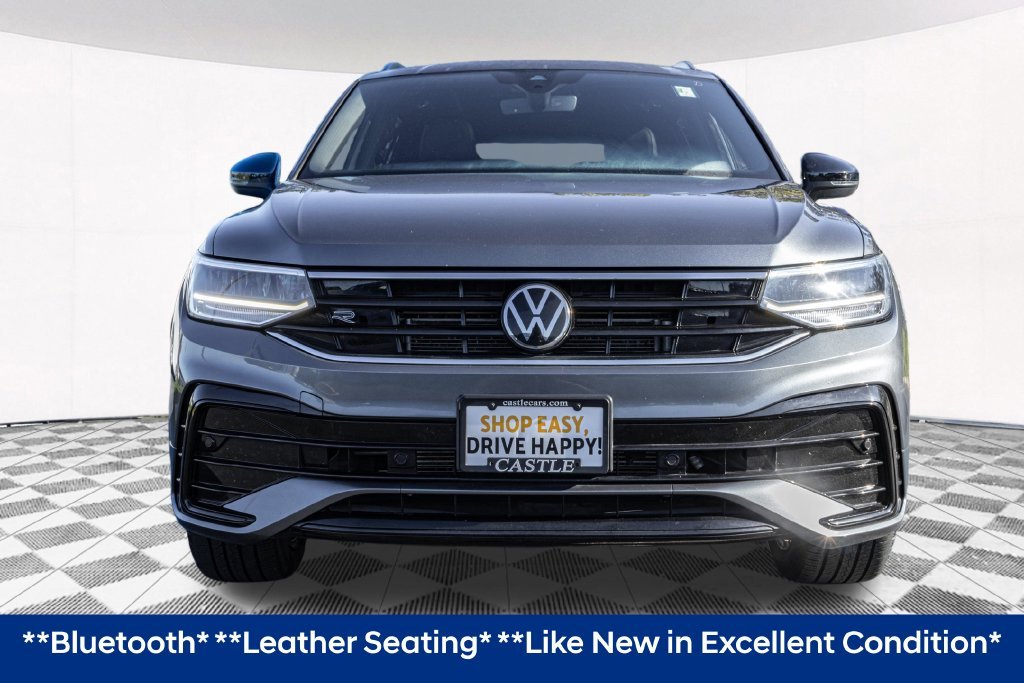 Used 2023  Volkswagen 2.0T SE R-Line Black image 4