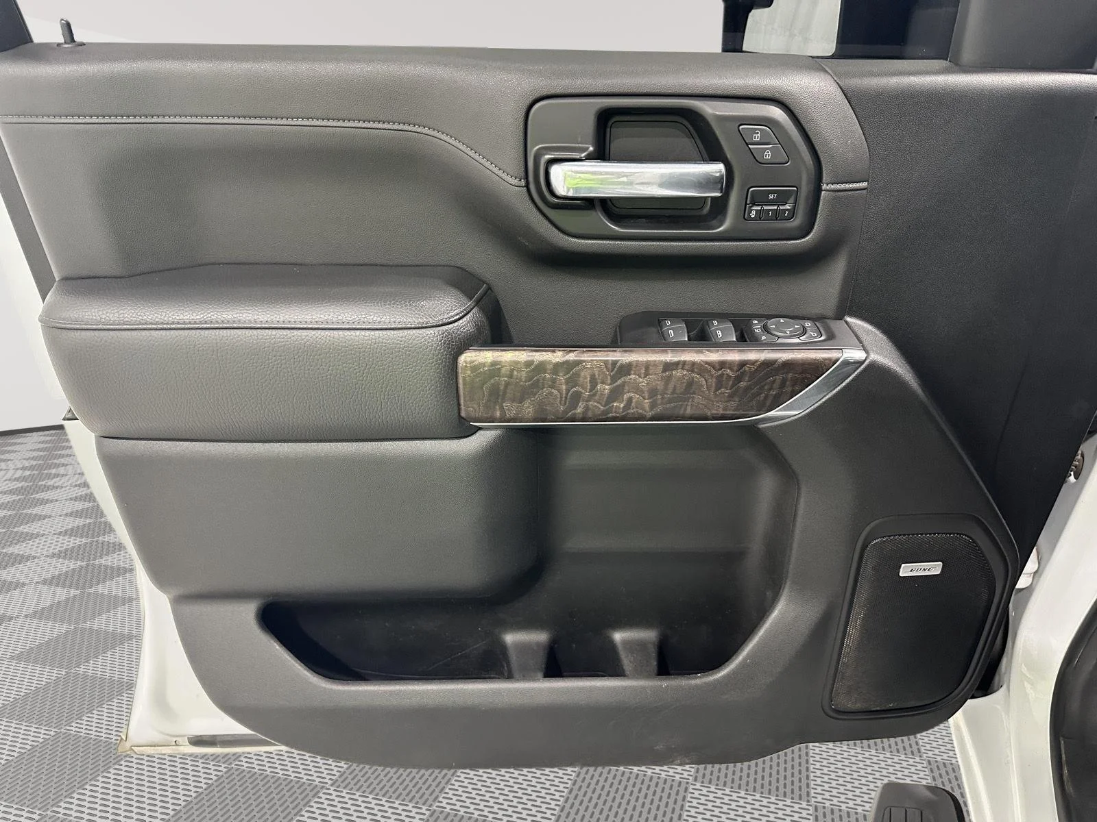 Used 2022 SUMMIT WHITE GMC Denali image 22