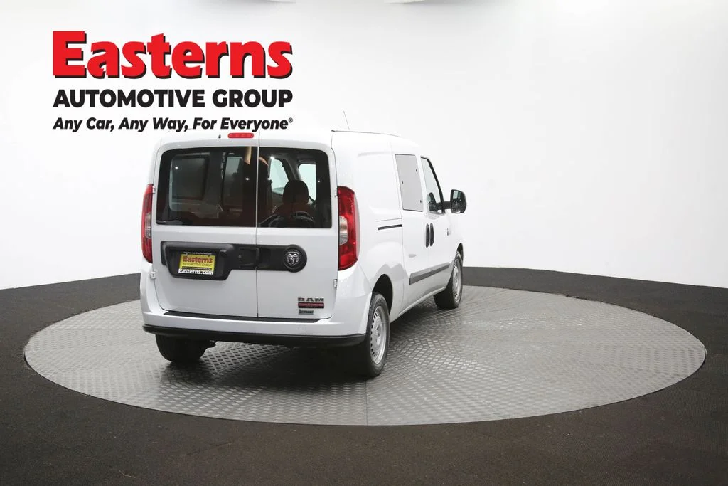 Used 2022 White Ram Base image 38