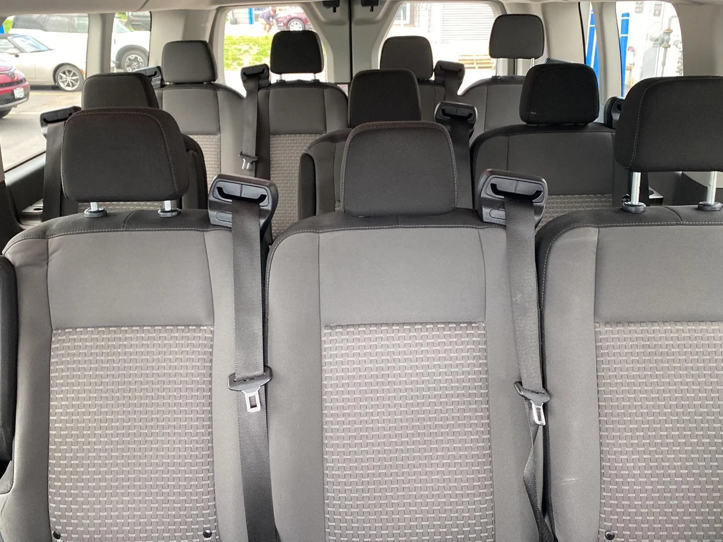 Used 2023 Oxford White Ford 350 XLT image 18