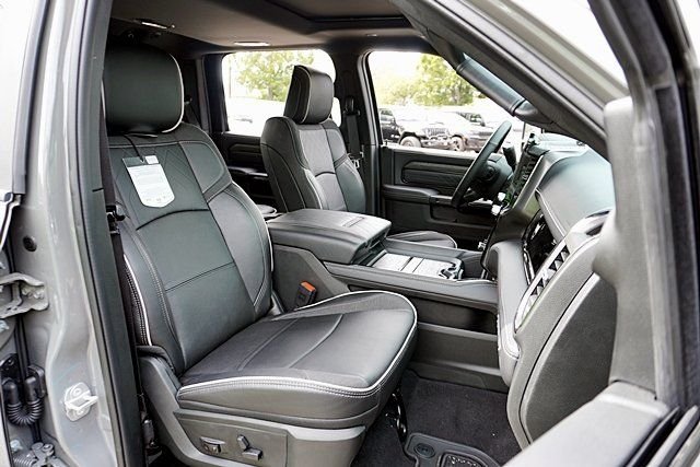 New 2026 Ceramic Gray Clear-Coat Exterior Paint RAM Limited image 17