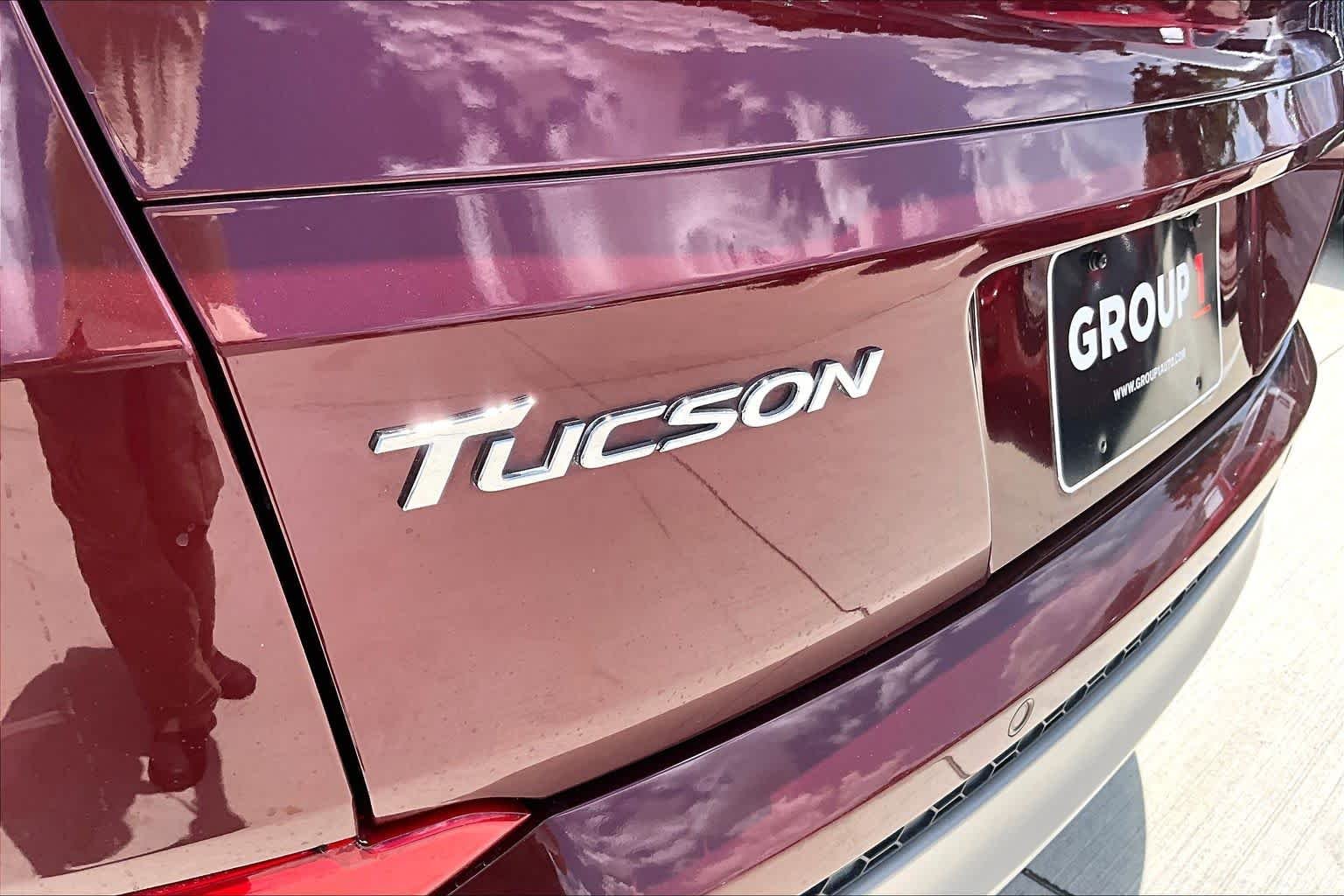 Used 2017 Ruby Wine Hyundai Limited image 30