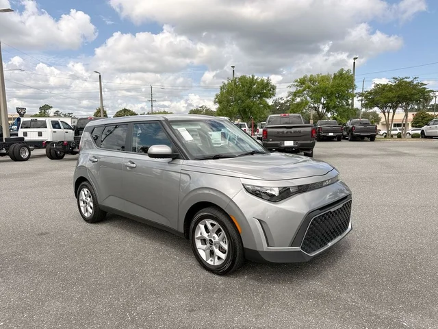 2024 Kia Soul LX