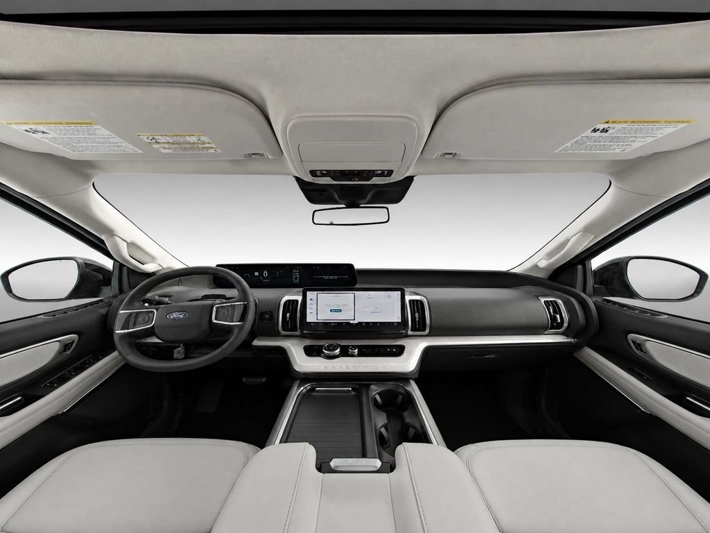 New 2027 Agate Black Metallic Ford MAX Active image 11