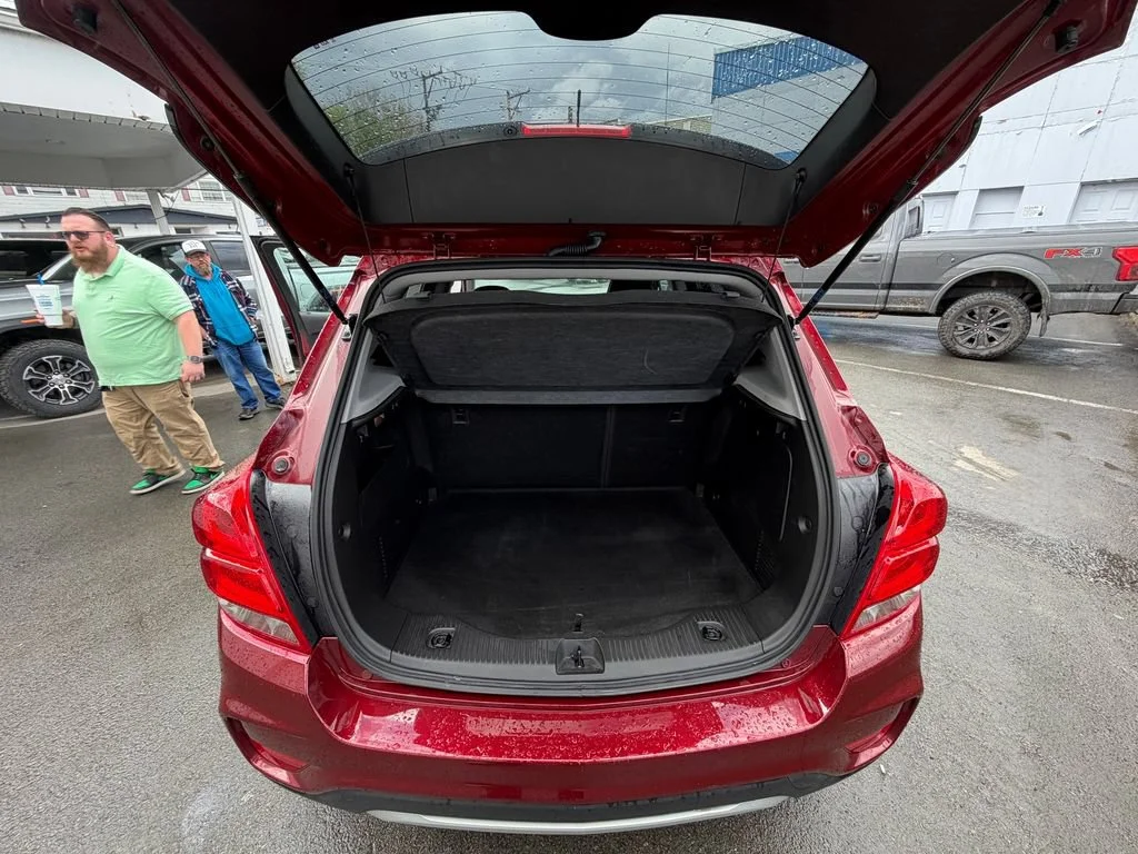 Used 2022 Crimson Metallic Chevrolet LT image 11