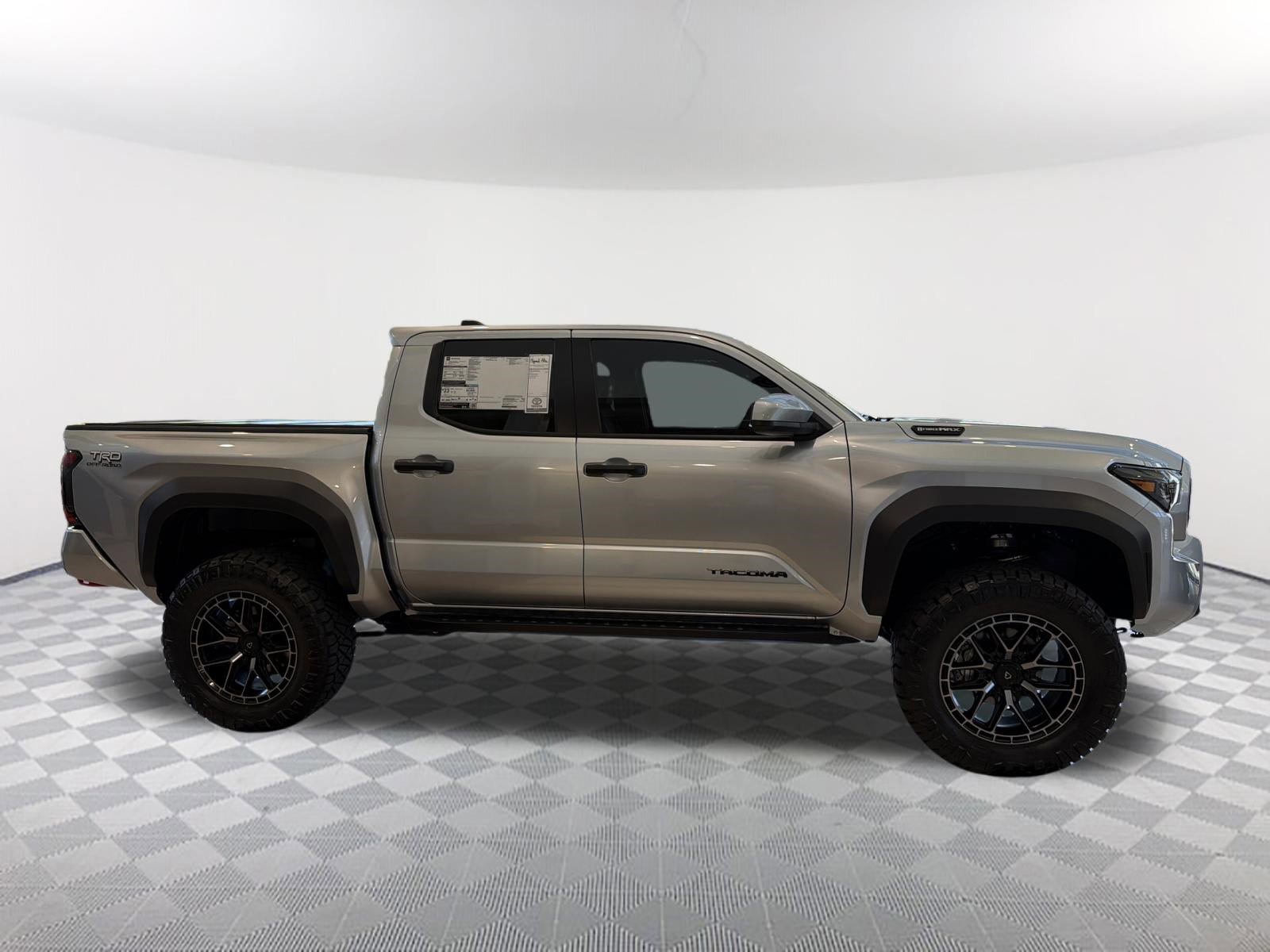 2025 Toyota Tacoma TRD Off Road - Photo 7
