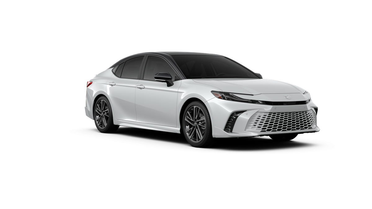 New 2026 Wind Chill Pearl with Midnight Black Metallic roof Toyota XSE image 15