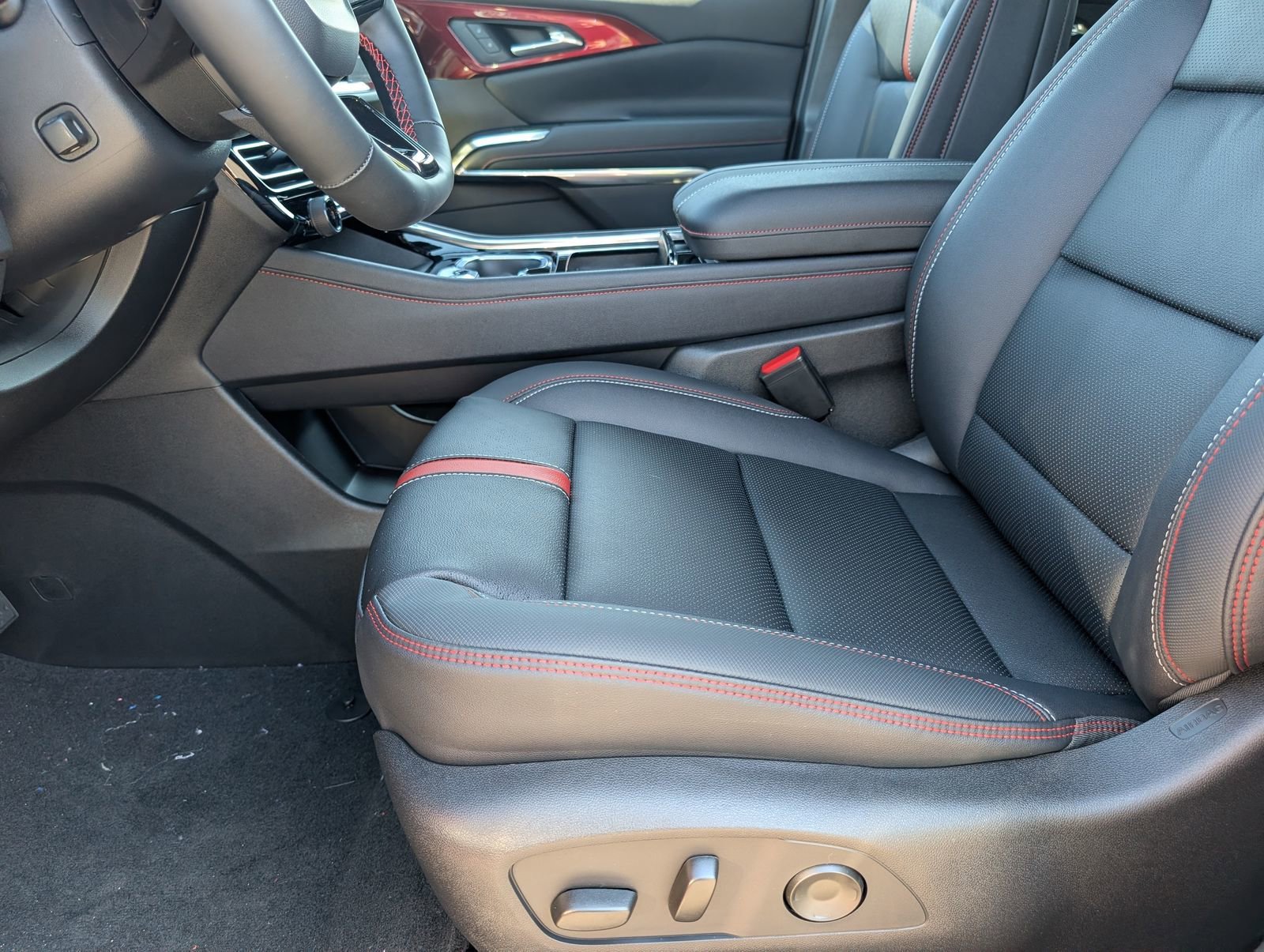2026 Chevrolet Traverse RS - Photo 7