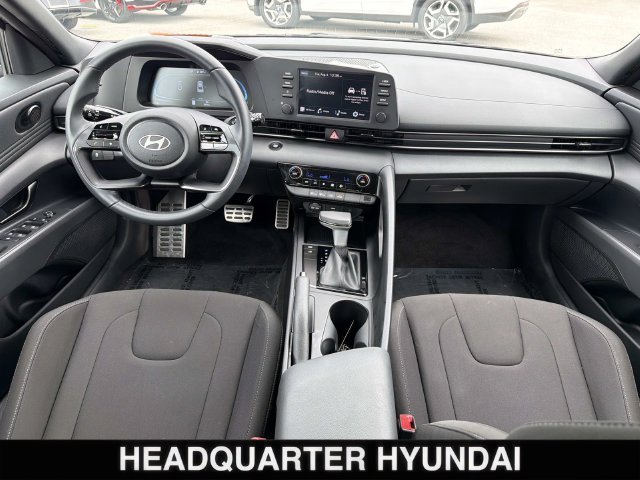 Used 2026 Gray Hyundai SEL Sport image 19