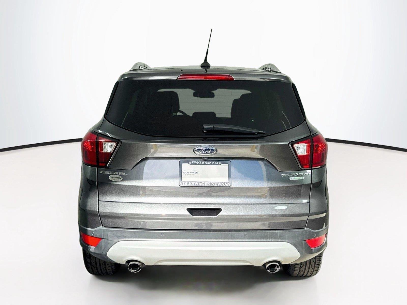 Used 2019 Magnetic Ford Titanium image 5