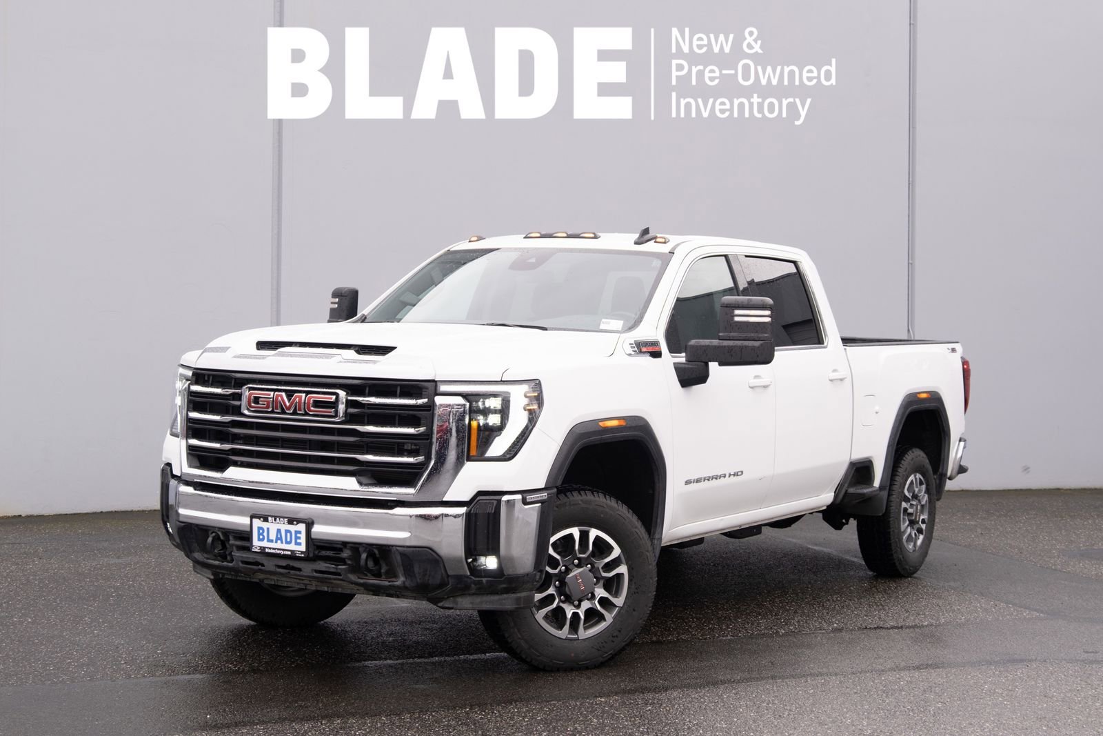 2024 GMC Sierra SLE 4WD Crew Cab Standard Box SRW's photo