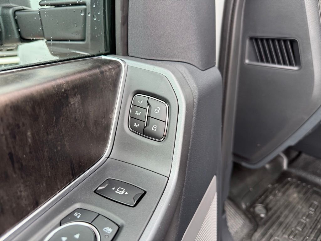 New 2026 Avalanche Ford F-250® Lariat® image 9