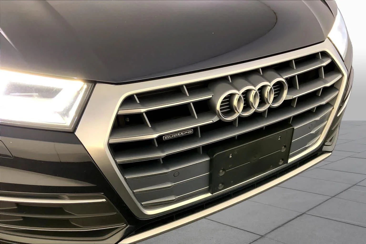 Used 2020 Moonlight Blue Metallic Audi Premium Plus image 32