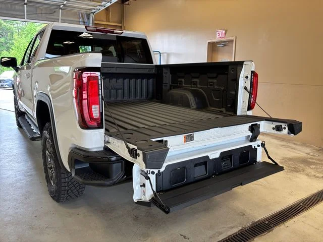 New 2026 White GMC AT4X image 19