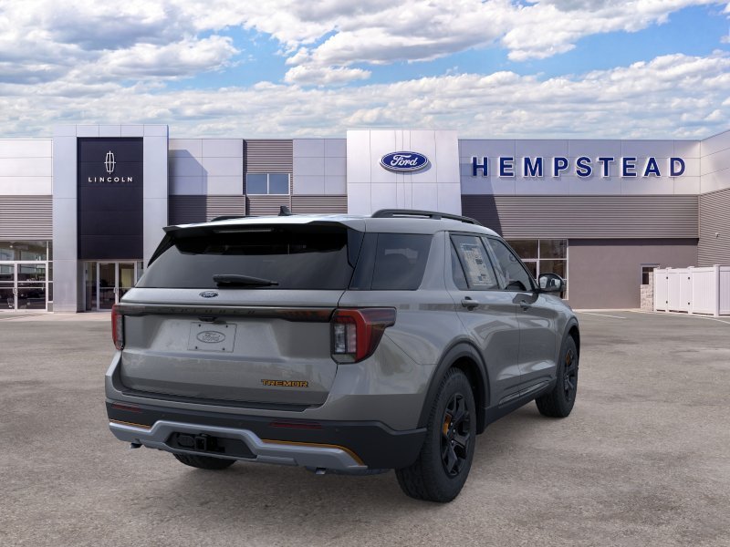 New 2026 Carbonized Gray Metallic Ford Tremor® image 8