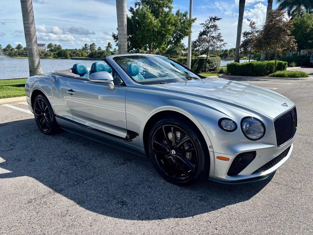 Used 2022 Silver Bentley V8 image 5
