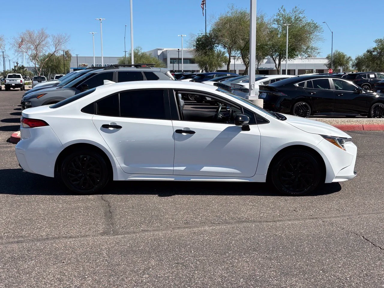 Used 2024 Ice Cap Toyota LE image 6