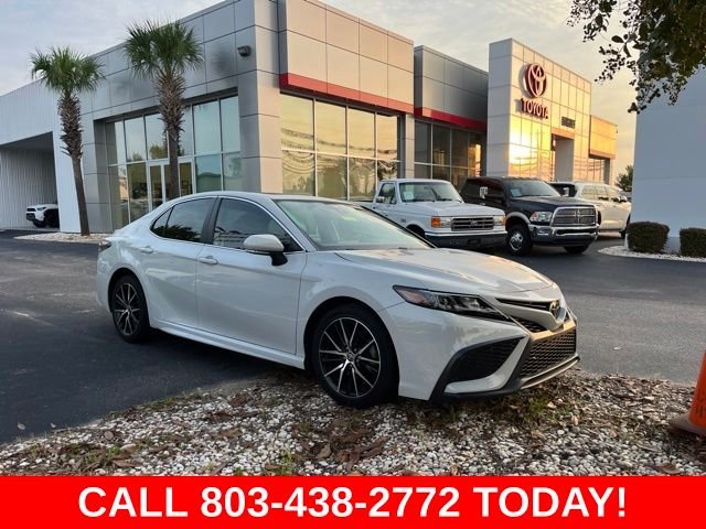 Used 2022 White Toyota SE image 1
