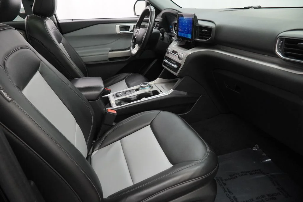 Used 2022 Black Ford XLT image 52