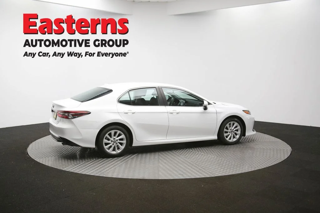 Used 2022 White Toyota LE image 40