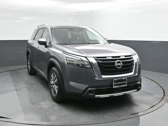 Used 2025 Gray Nissan SL image 22