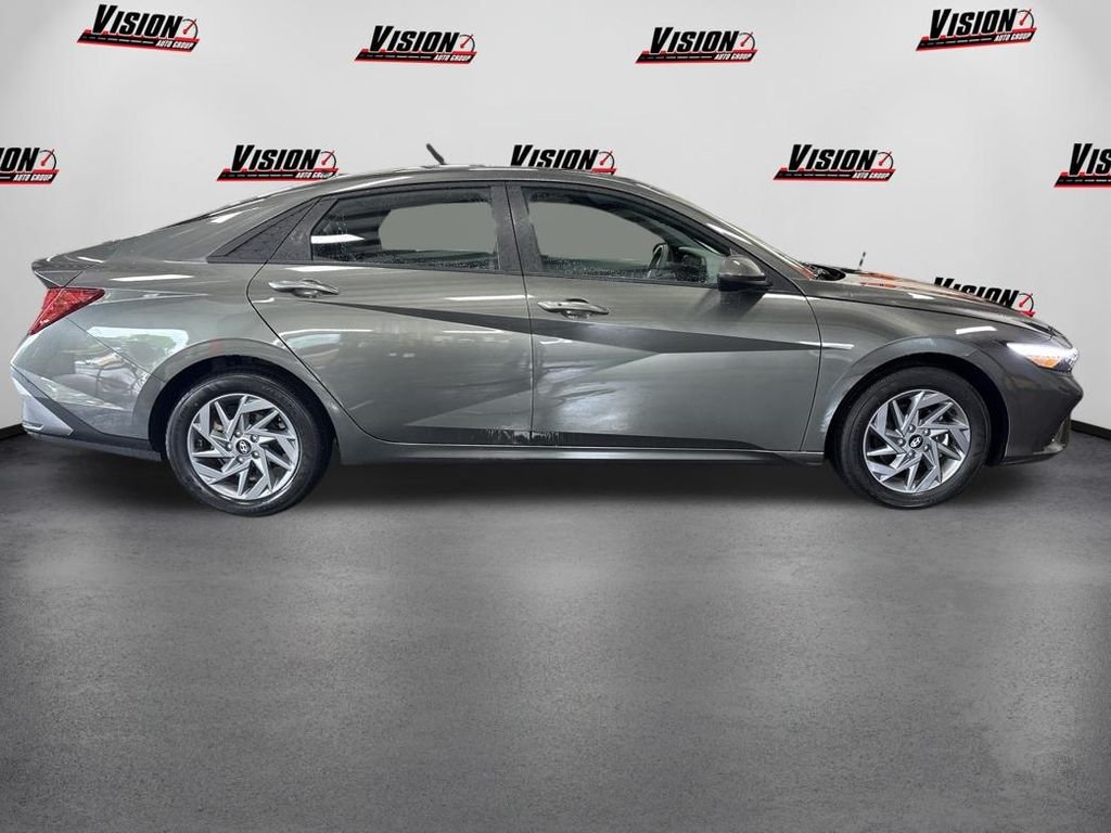 Certified Used 2024 Gray Hyundai SEL image 4