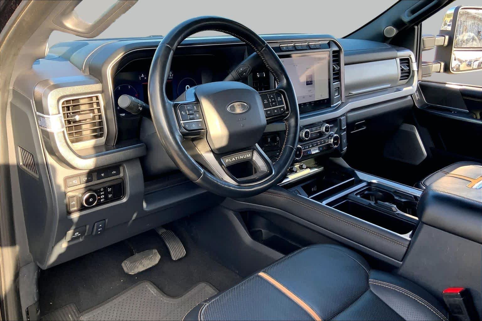 Used 2024 Agate Black Ford Platinum image 18
