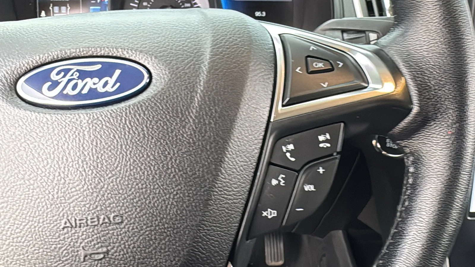 Used 2023 Red Ford SEL image 26