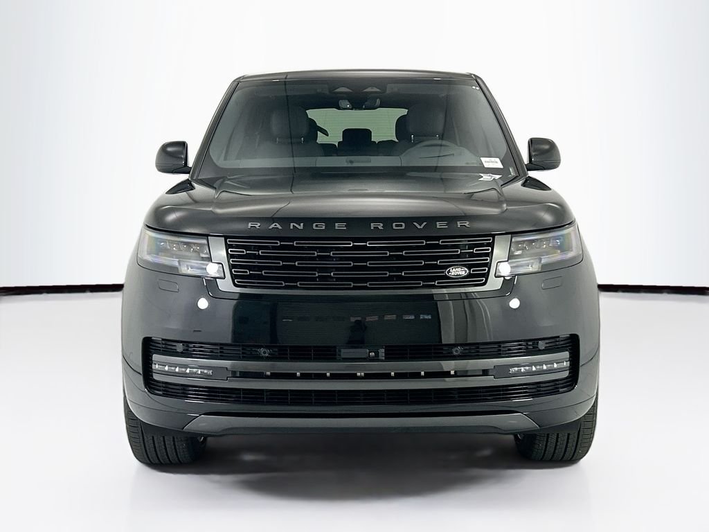 New 2026 Santorini Black Land Rover SE image 2