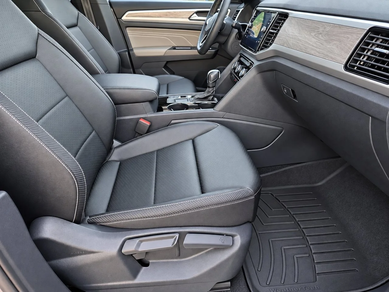 2022 Volkswagen Atlas Cross Sport SE w/Tech - Photo 33