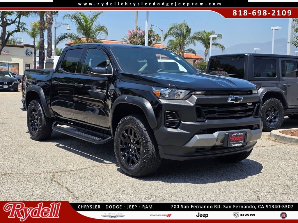 Black 2026 Chevrolet Colorado Trail Boss Crew Cab 4WD Pickup Truck Four-Wheel Drive