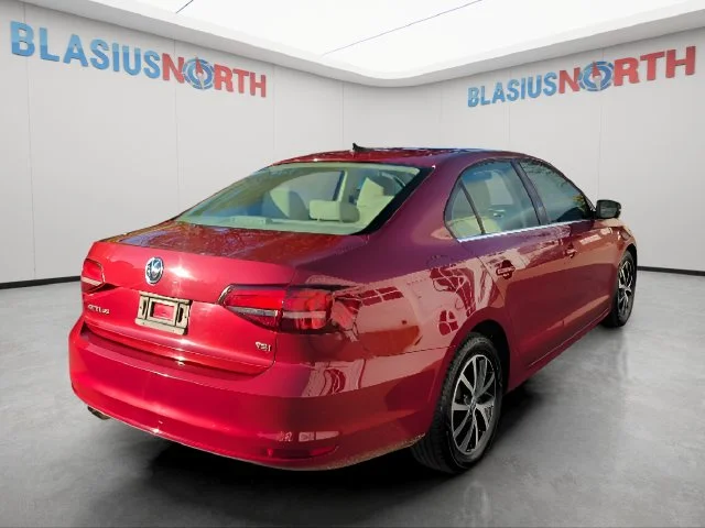 Used 2017 Red Volkswagen 1.4T SE image 5