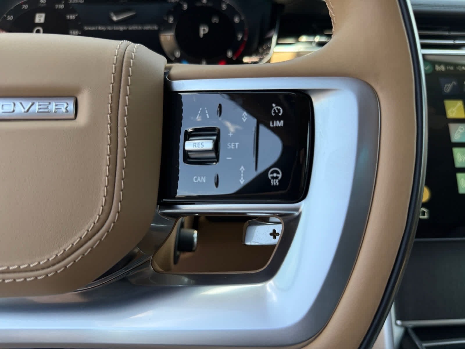 2025 Land Rover Range Rover SE - Photo 23
