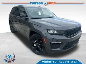 Used 2023 Gray Jeep Limited image 5