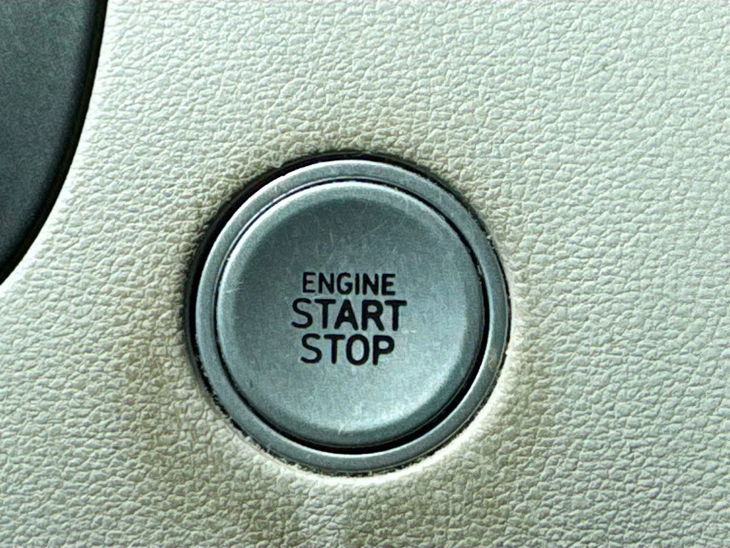 Used 2022 Gray Hyundai SEL image 20