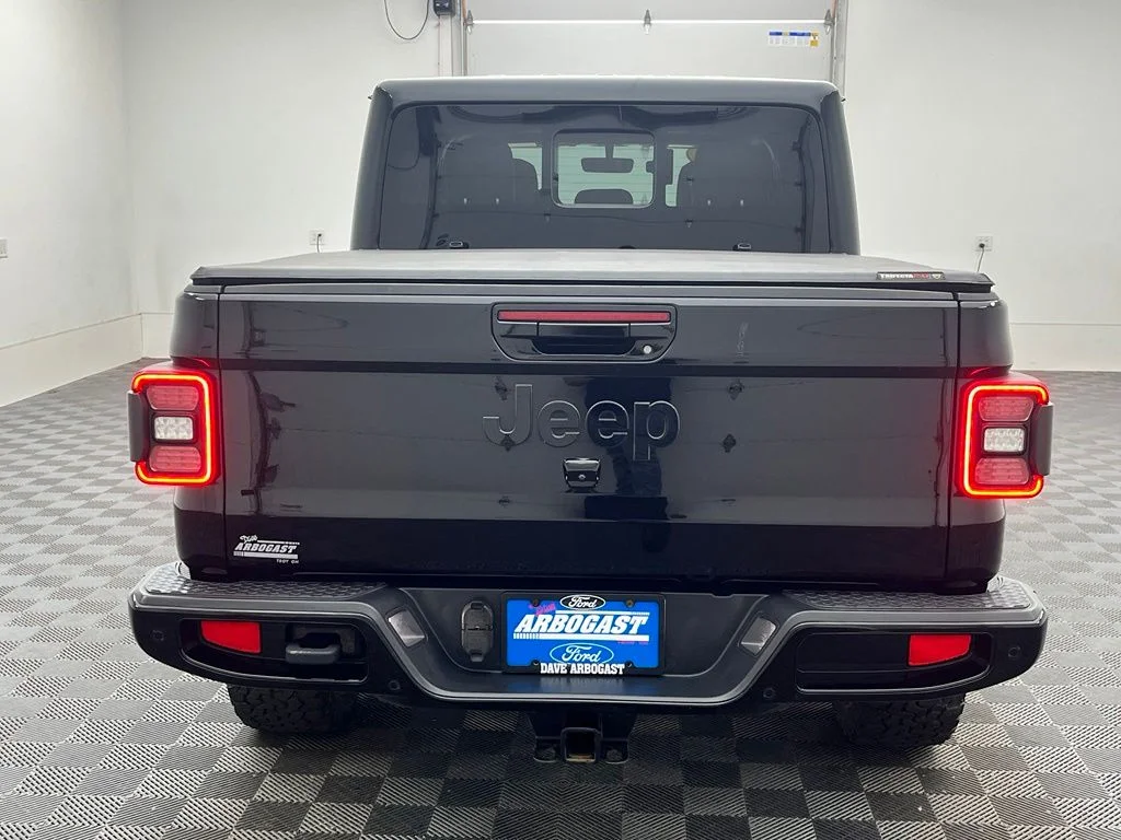 Used 2021 Black Jeep Overland image 9