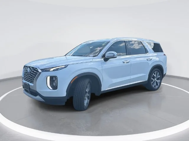 Used 2020 White Hyundai SEL image 1