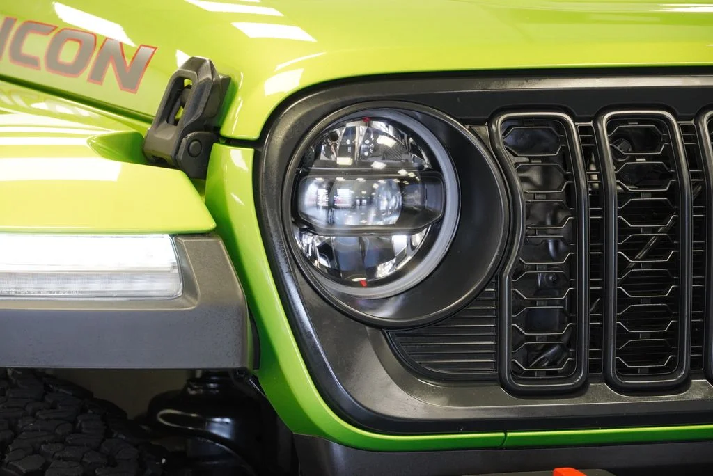 Used 2025  Jeep Rubicon X-Treme Recon image 10