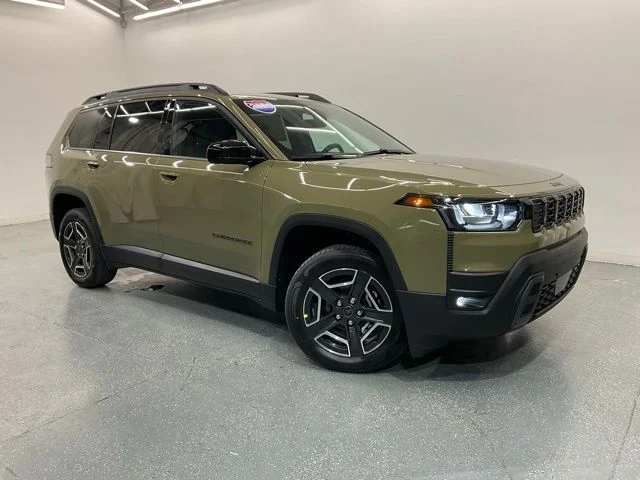 2026 Jeep Cherokee Laredo