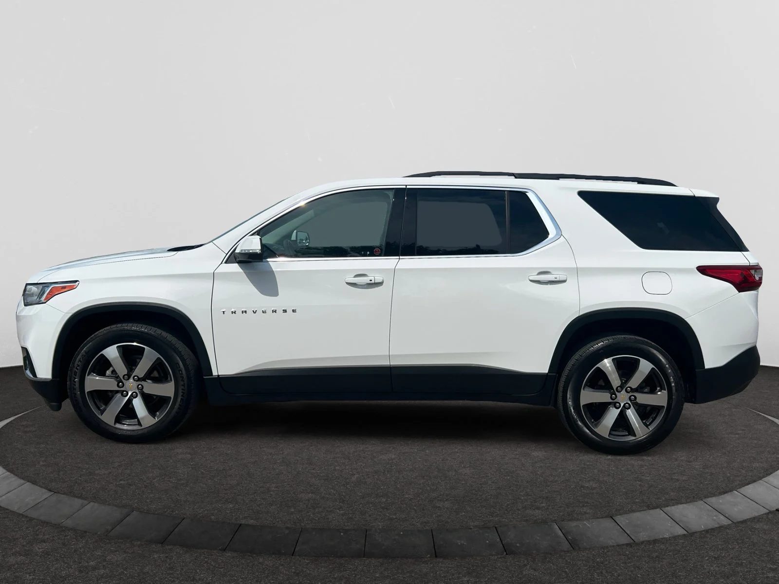 Used 2021 White Chevrolet LT True North AWD image 2