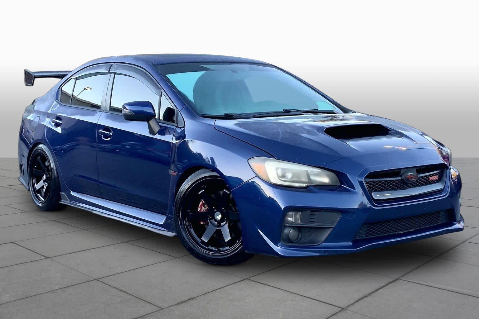 Used 2016 Lapis Blue Pearl Subaru Limited image 3
