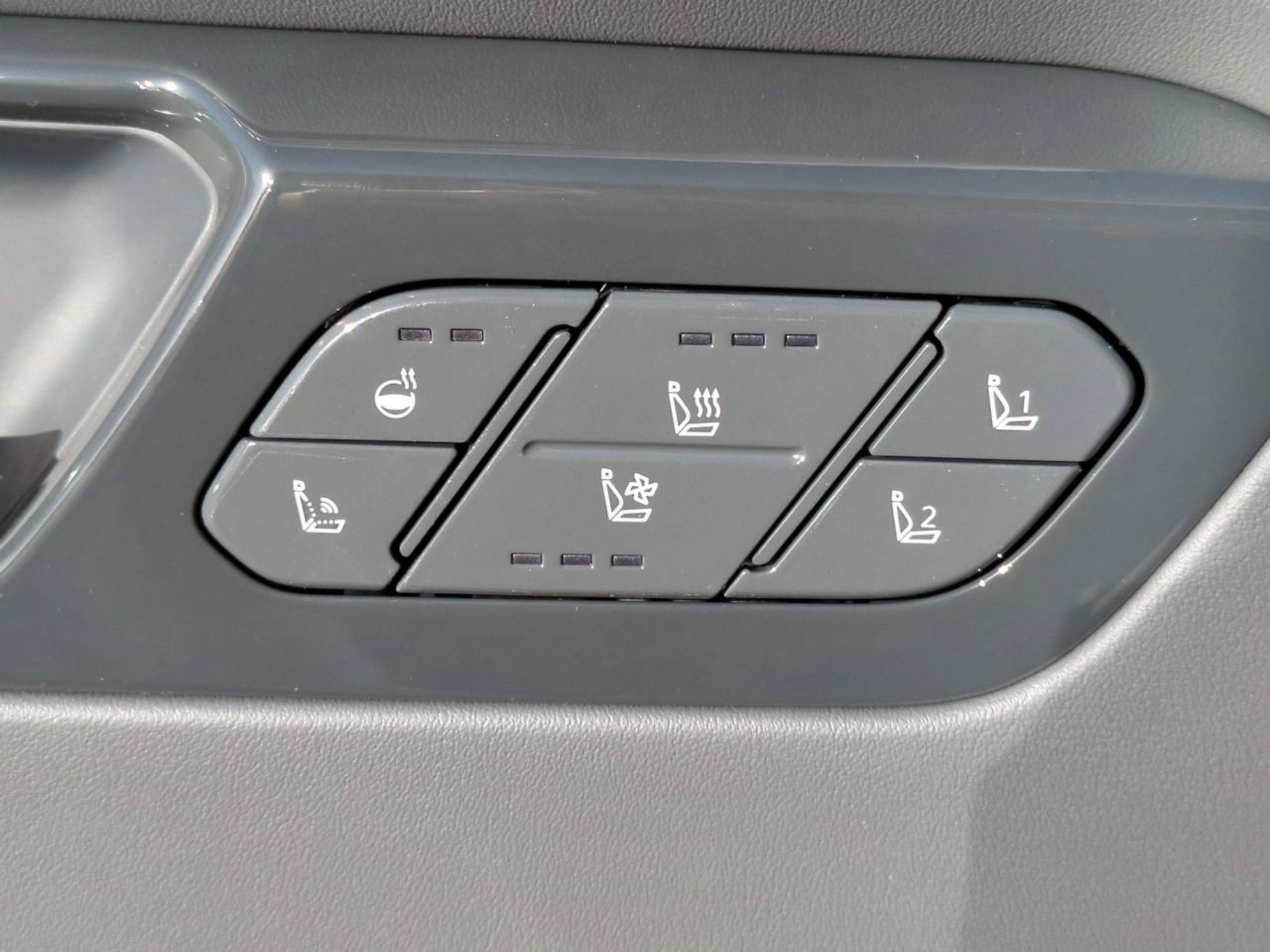 New 2026 Glacial White Pearl Kia GT-Line image 28