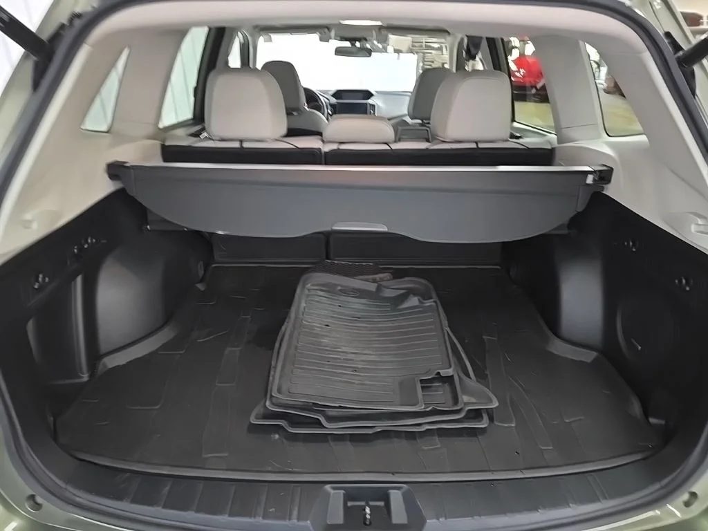 Used 2019 Jasper Green Metallic Subaru Limited image 12