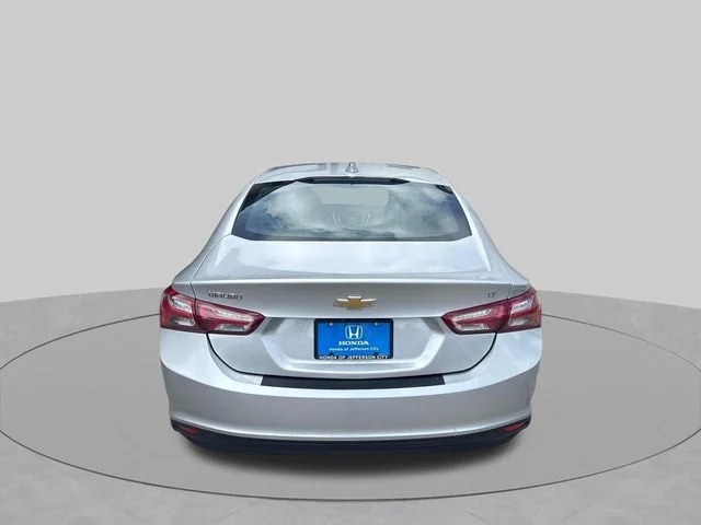 Used 2022 Silver Chevrolet LT image 5