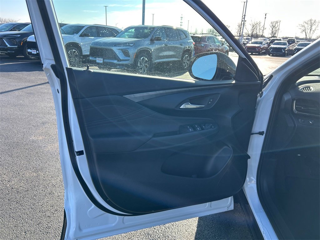 2026 BUICK ENVISTA - Image 14