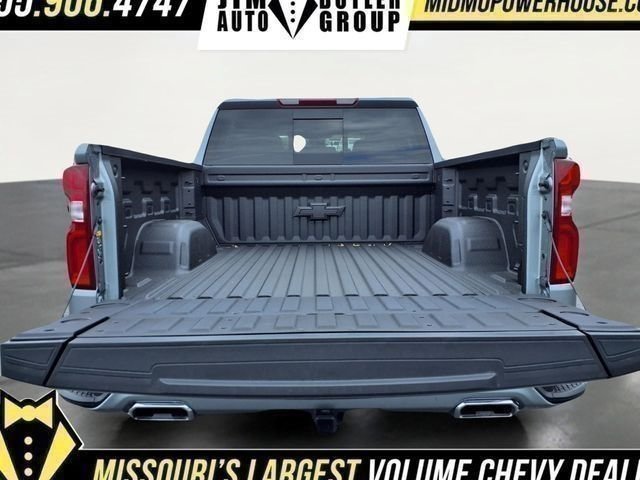 New 2026 Sterling Gray Metallic Chevrolet RST image 20
