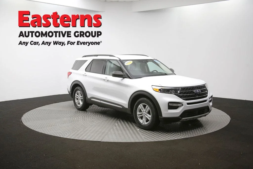 Used 2023 White Ford XLT image 47