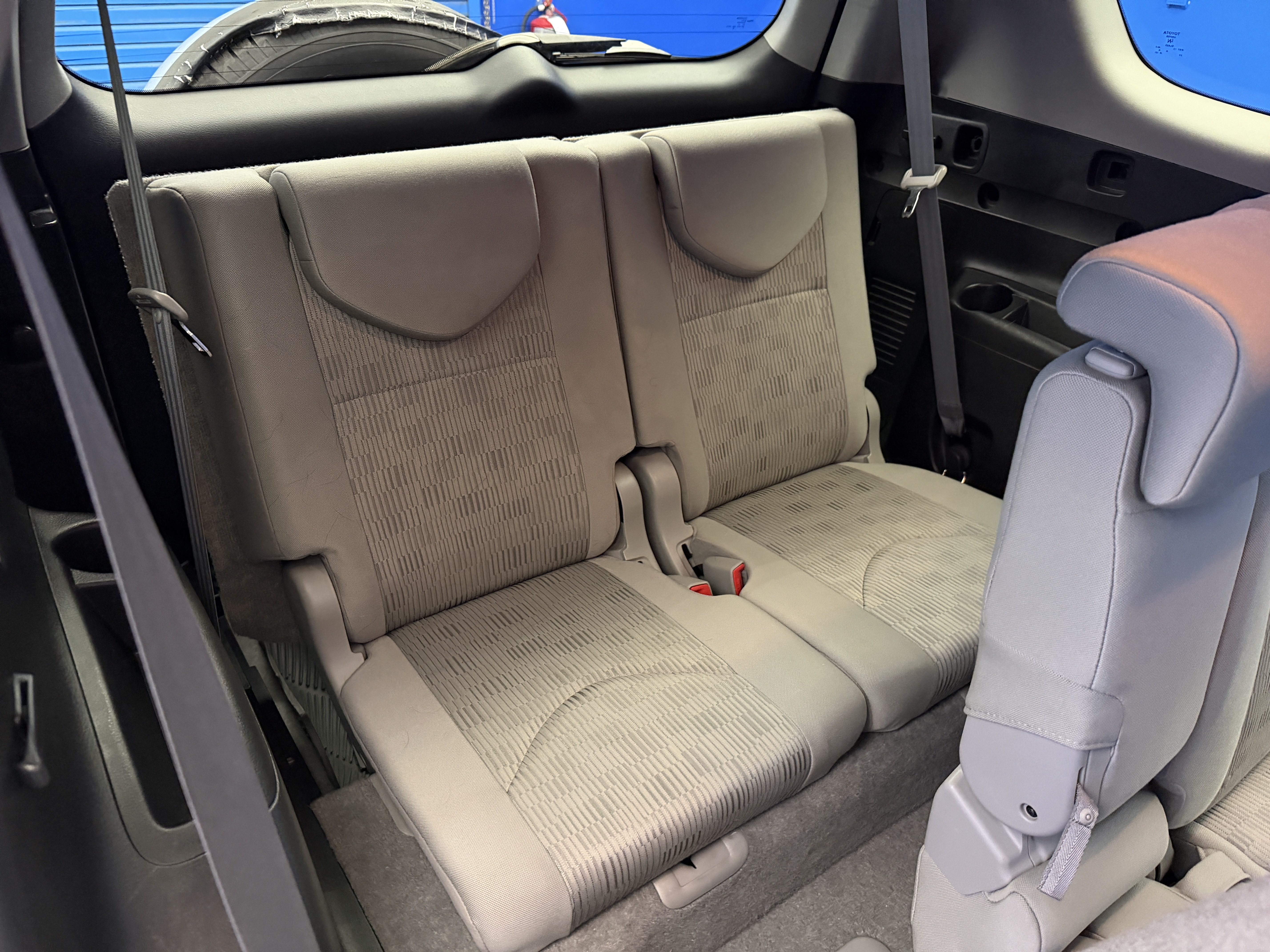 Used 2011 Classic Silver Metallic Toyota BASE image 22